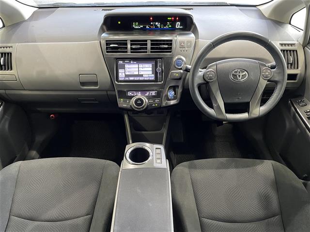 トヨタ プリウスα