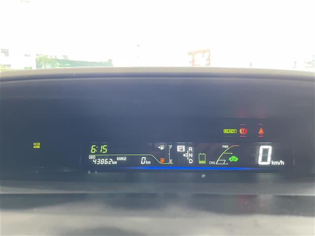 トヨタ プリウスα