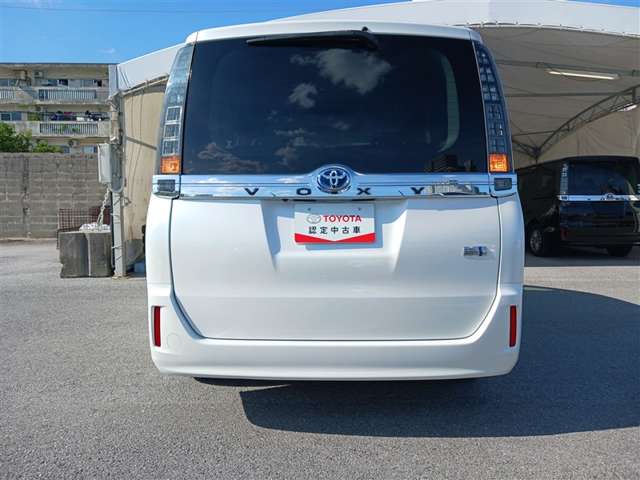 トヨタ ヴォクシー