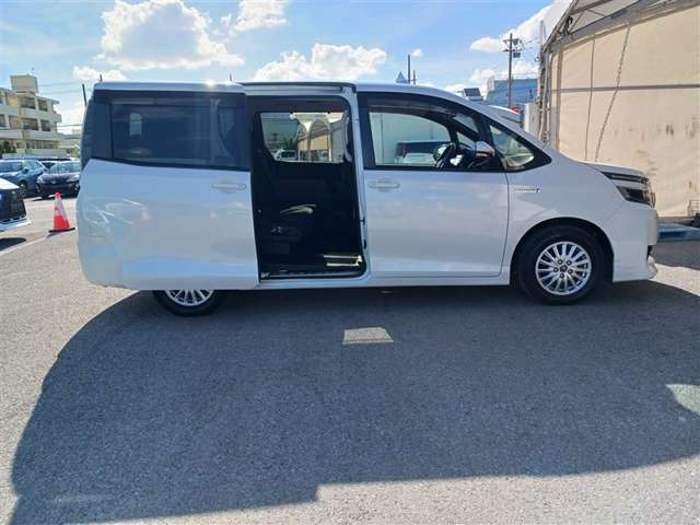 トヨタ ヴォクシー