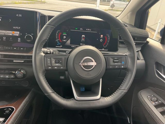 日産 ノートオーラ