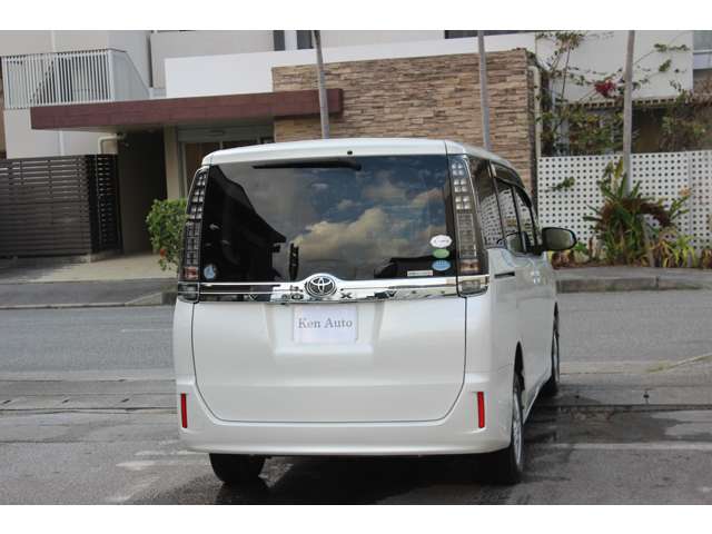 トヨタ ヴォクシー