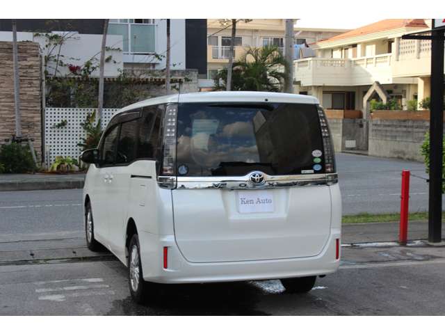 トヨタ ヴォクシー