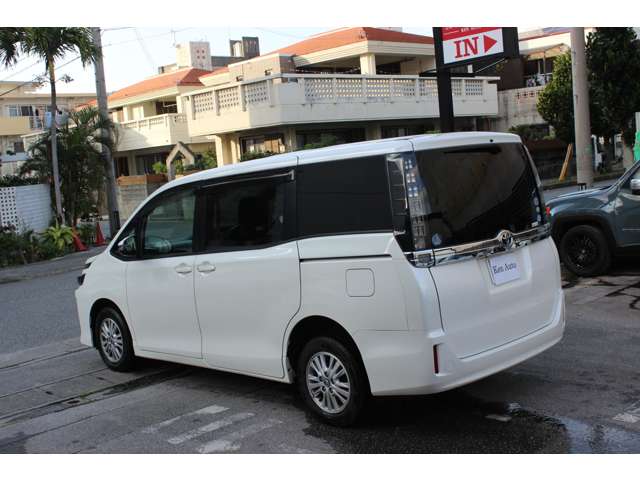 トヨタ ヴォクシー