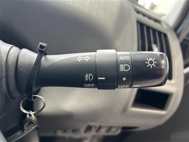 トヨタ プリウスα