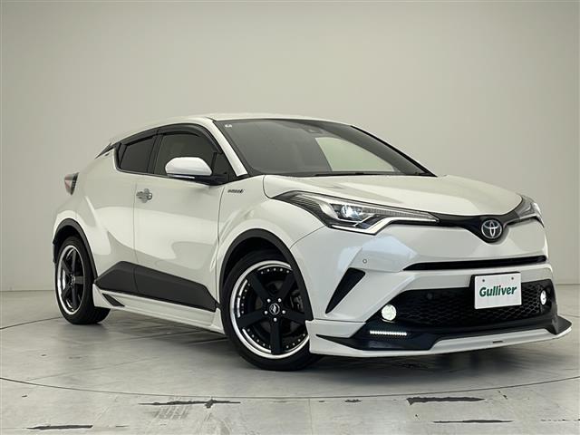 トヨタ C-HR ハイブリッド 1.8 G・2017(H29)年式・ホワイト