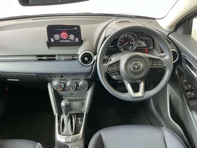 マツダ MAZDA2