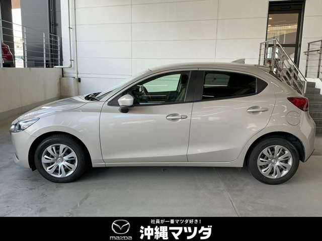 マツダ MAZDA2