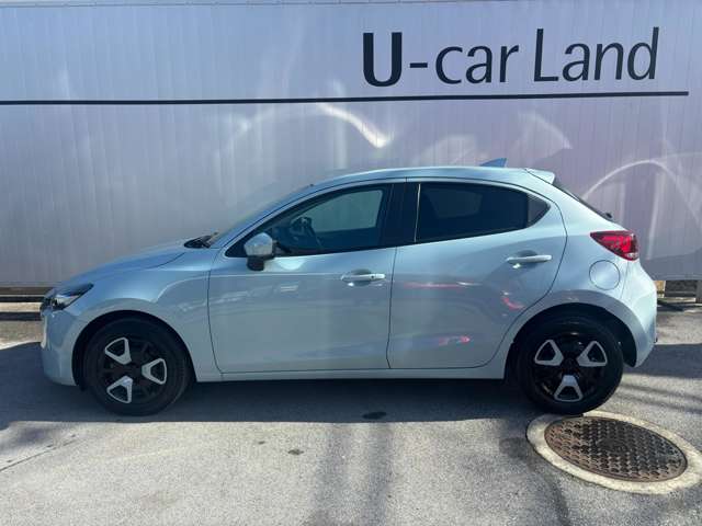 マツダ MAZDA2