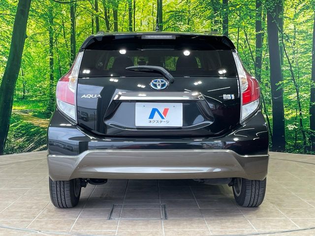 トヨタ アクア