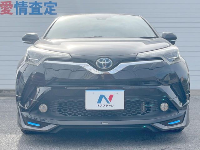 トヨタ C-HR