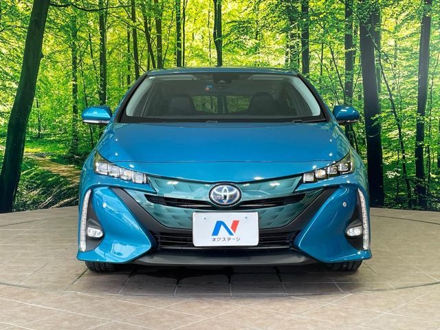 トヨタ プリウスPHV