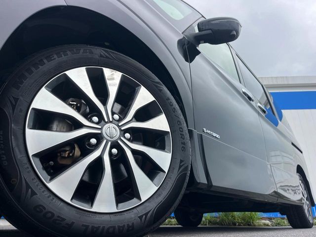 日産 セレナ
