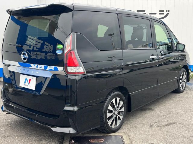 日産 セレナ