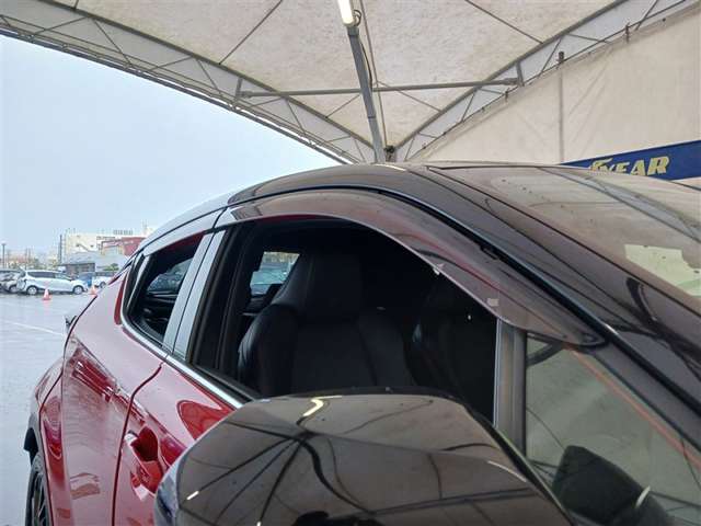 トヨタ C-HR