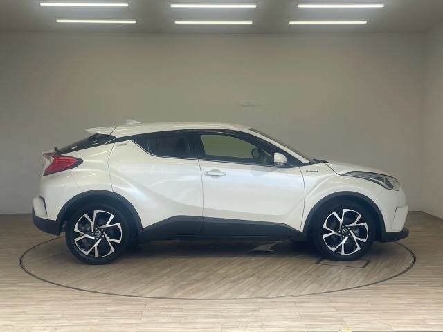 トヨタ C-HR