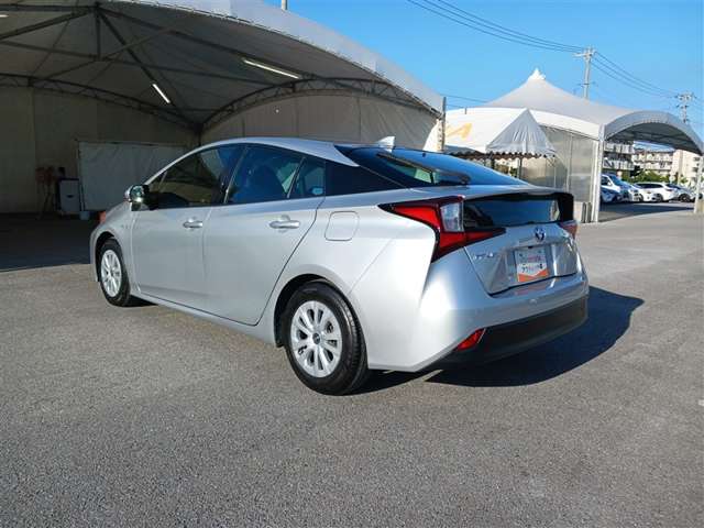 トヨタ プリウス