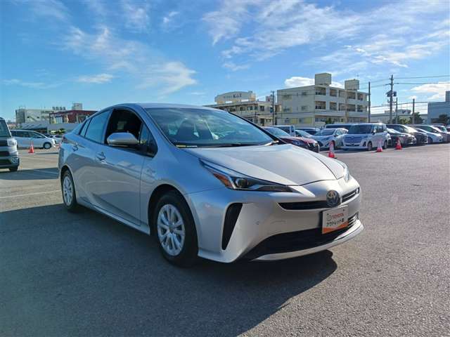 トヨタ プリウス