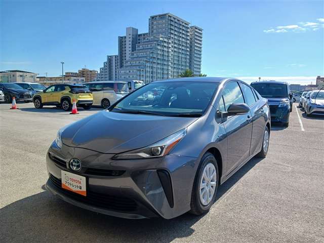 トヨタ プリウス