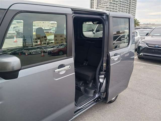 トヨタ ピクシスメガ