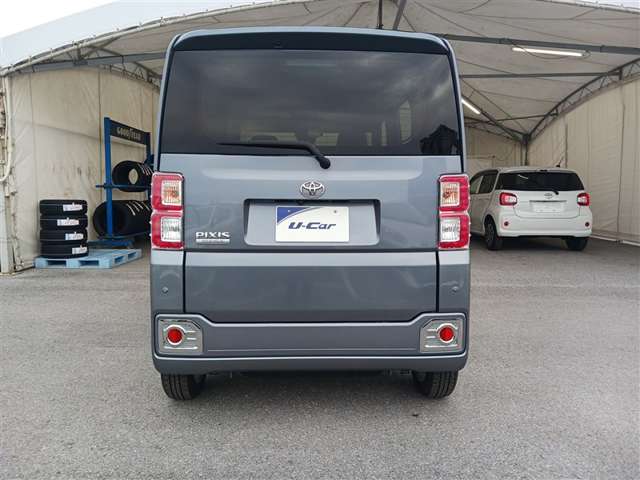 トヨタ ピクシスメガ
