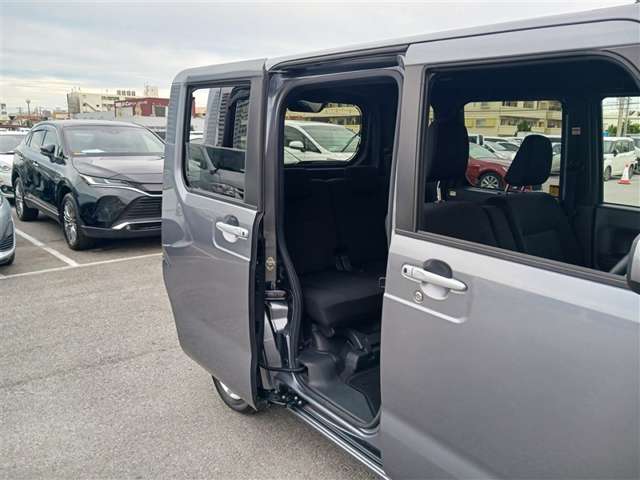 トヨタ ピクシスメガ