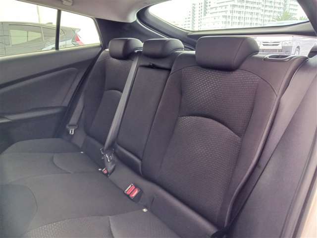 トヨタ プリウス