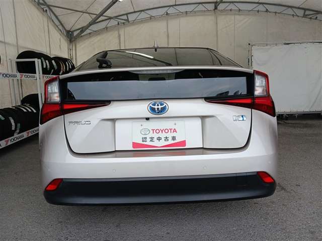 トヨタ プリウス