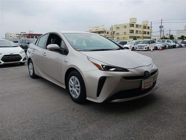 トヨタ プリウス