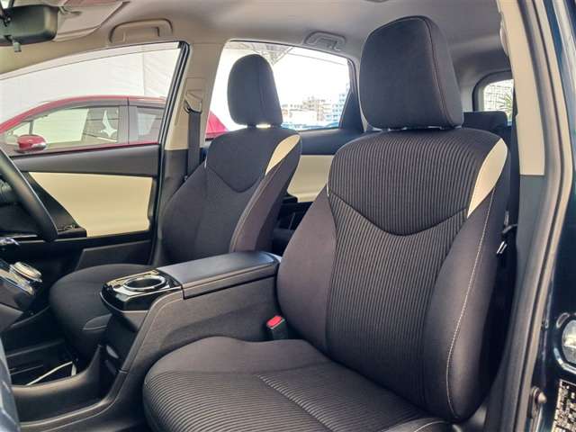 トヨタ プリウスα