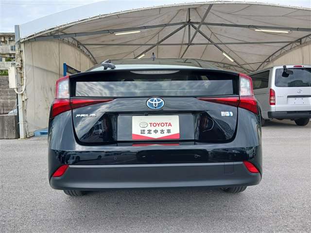 トヨタ プリウス