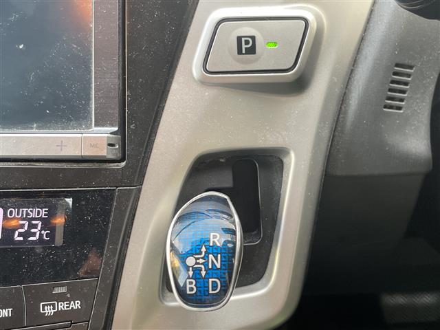 トヨタ プリウスα