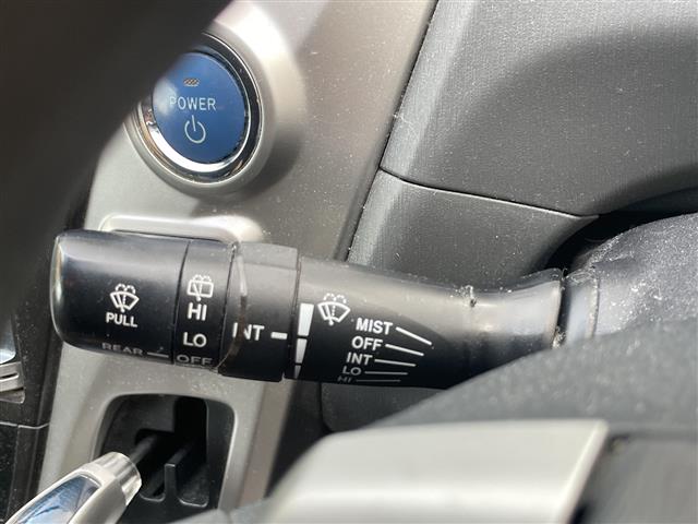 トヨタ プリウスα