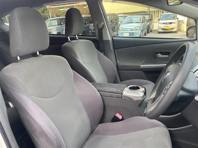 トヨタ プリウスα