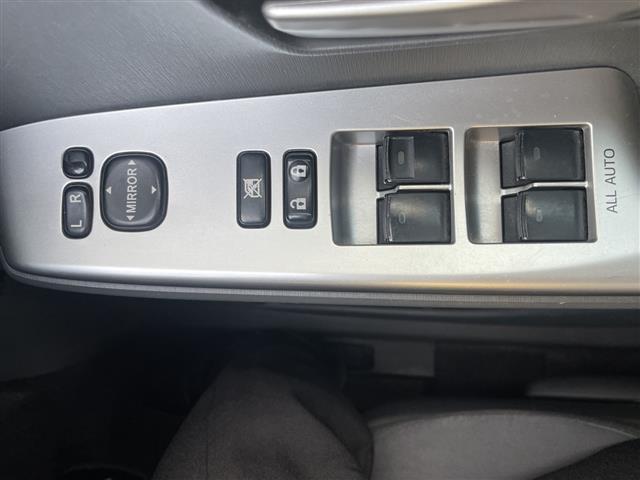 トヨタ プリウスα