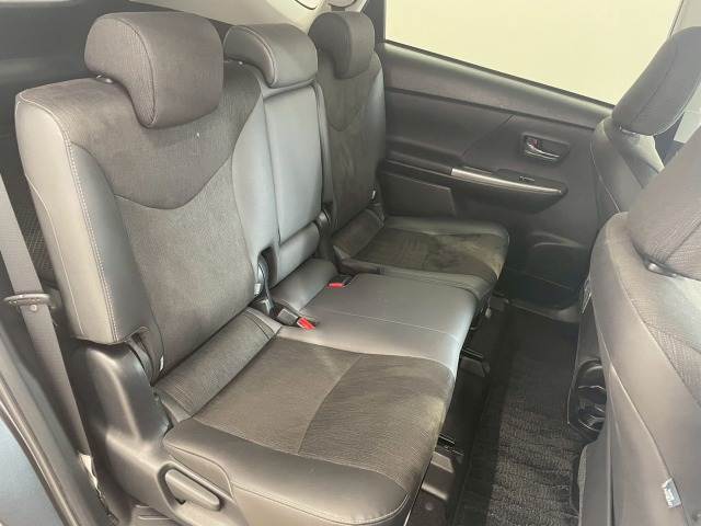 トヨタ プリウスα