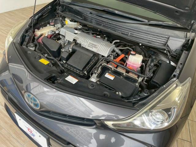 トヨタ プリウスα