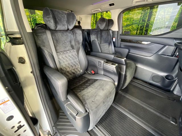 トヨタ ヴェルファイア