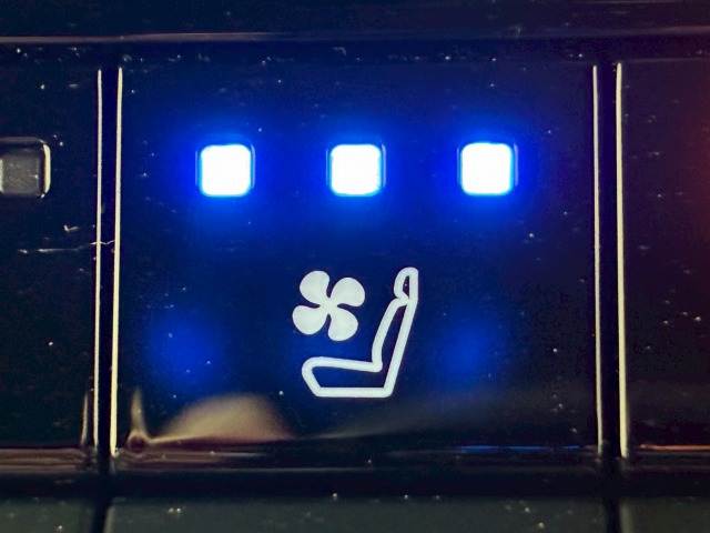 トヨタ ランドクルーザー250