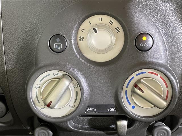 日産 キューブ