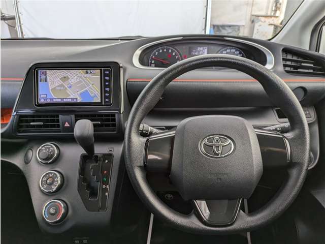 トヨタ シエンタ