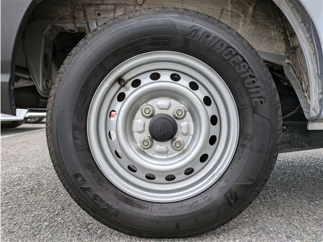 ダイハツ ハイゼットカーゴ