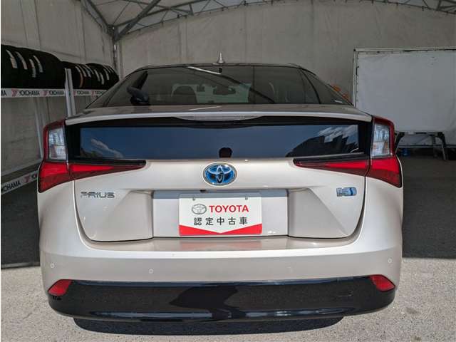 トヨタ プリウス