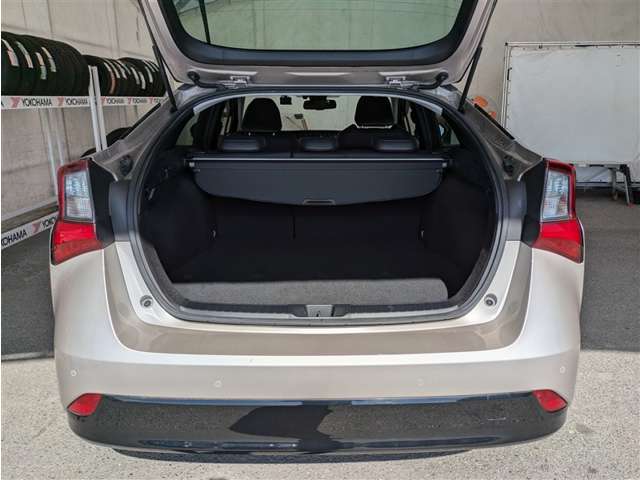 トヨタ プリウス