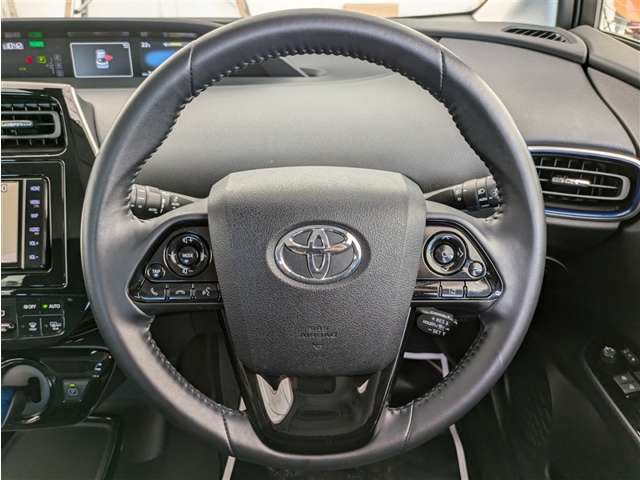 トヨタ プリウス