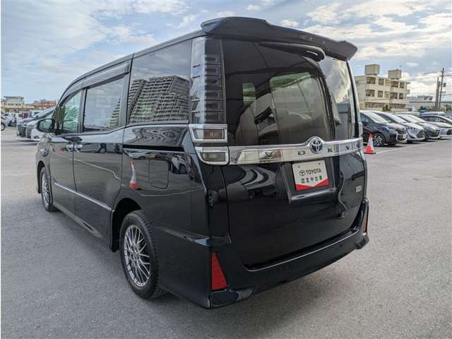 トヨタ ヴォクシー