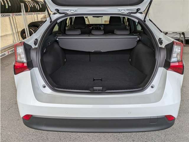 トヨタ プリウス