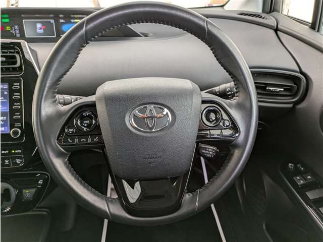 トヨタ プリウス