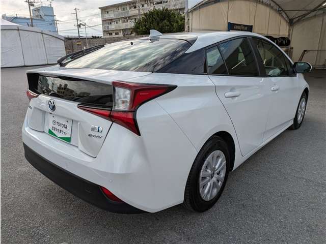 トヨタ プリウス