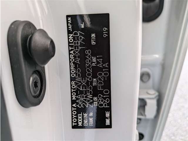 トヨタ プリウス